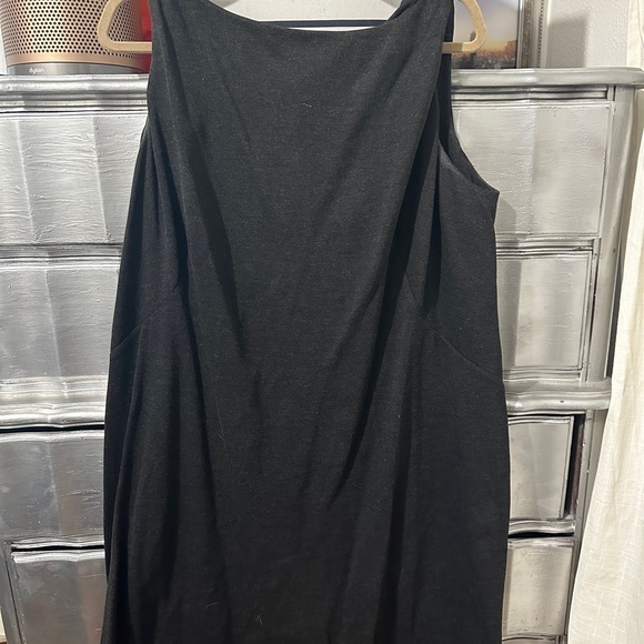 MM LaFleur Dress - Picture 3 of 3